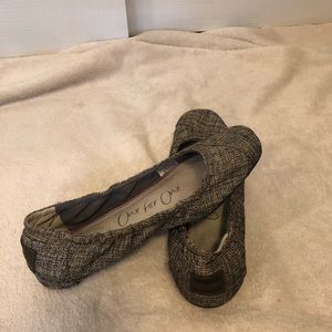 Toms flats shoe